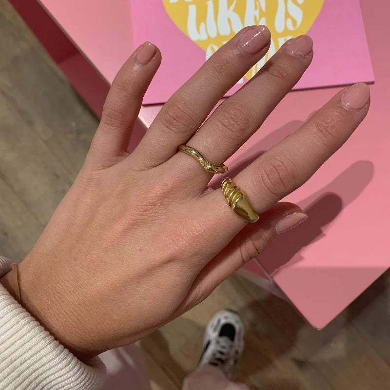 Ring Croissant - goud