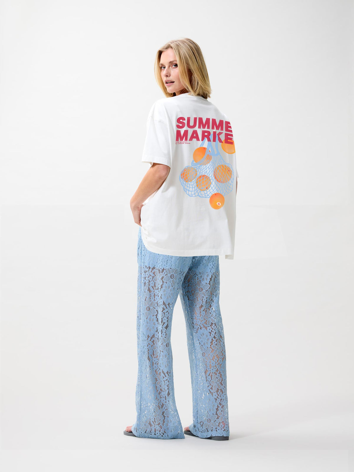 T-shirt oversized graphic - off white 'summer market'
