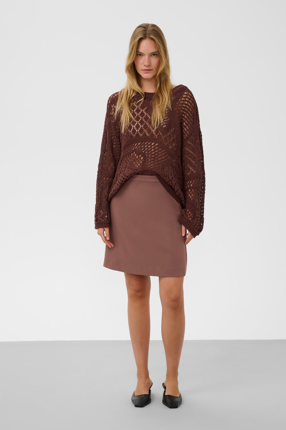 Rok Corinne Aline - Brown Stone