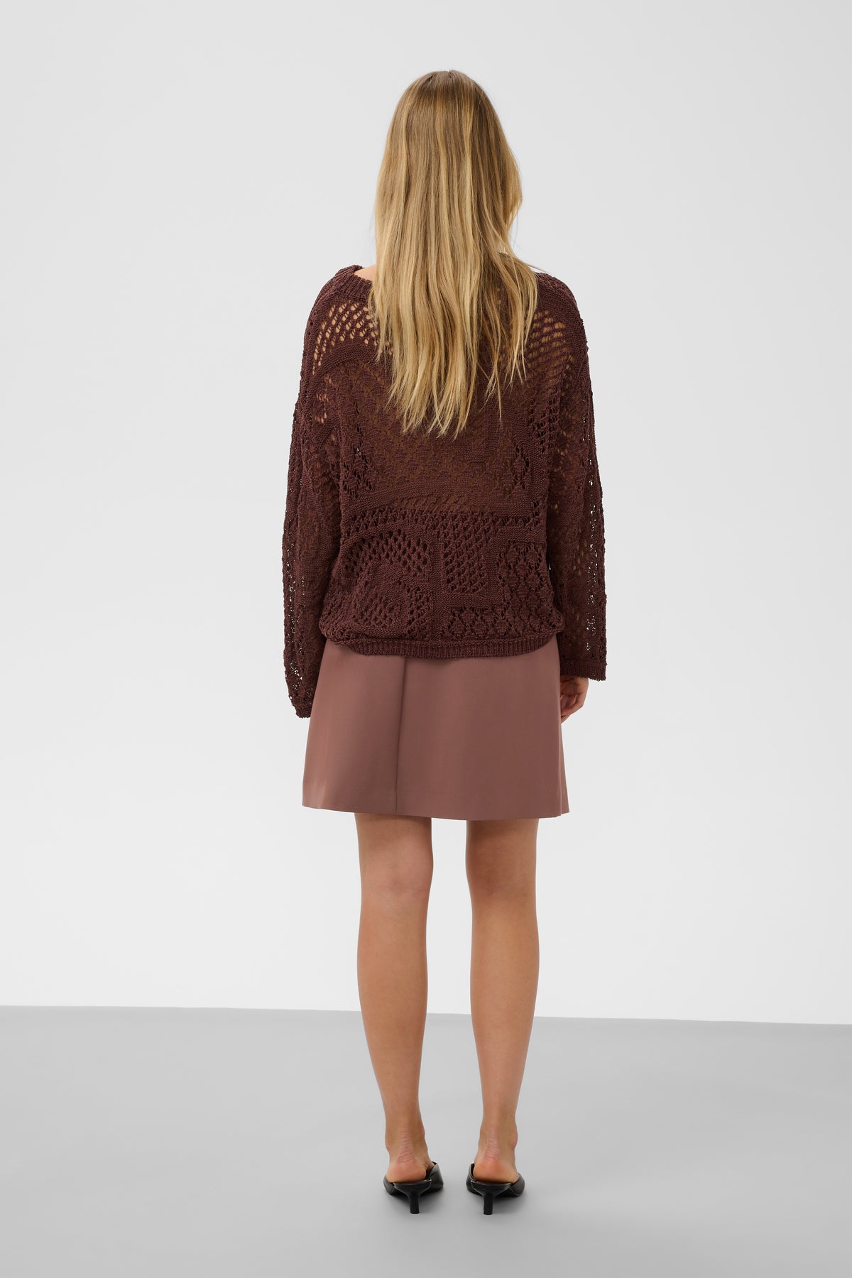 Rok Corinne Aline - Brown Stone