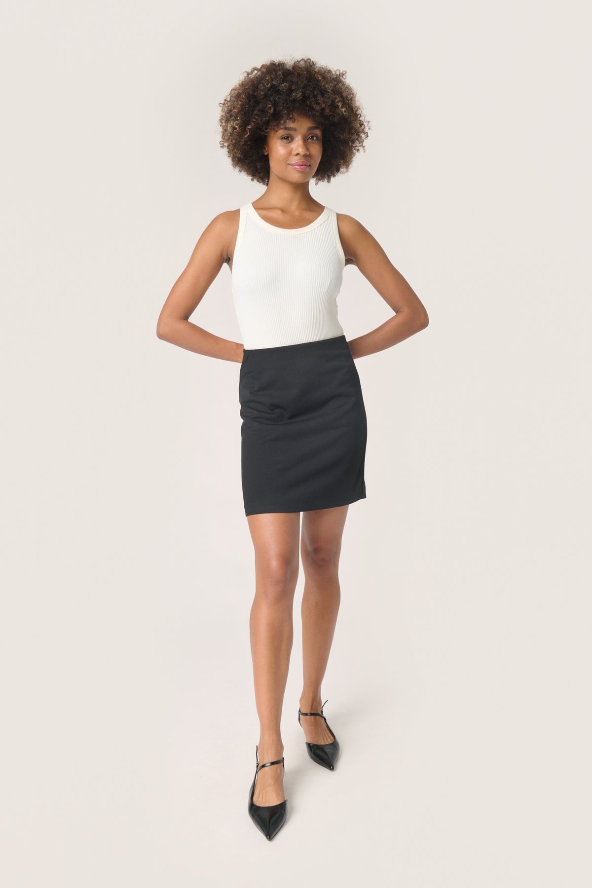 Rok Bea Short - Black