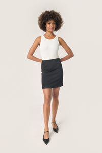 Rok Bea Short - Black
