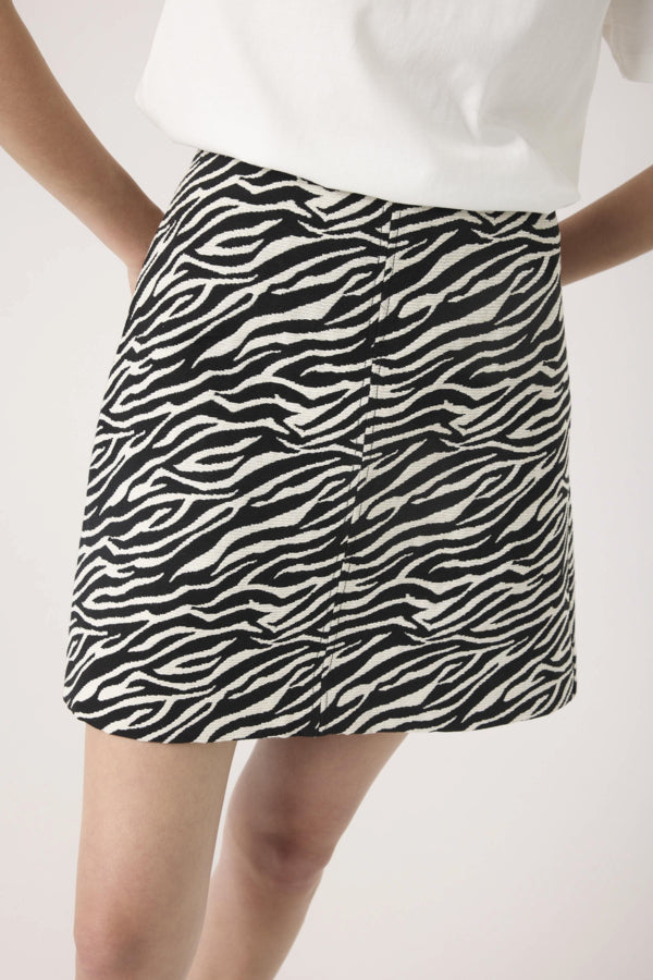 Rok Darleen - Animal Jacquard