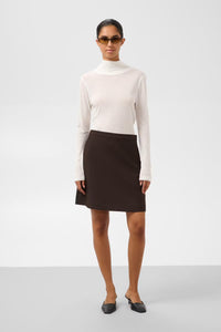 Rok Corinne Aline - mole