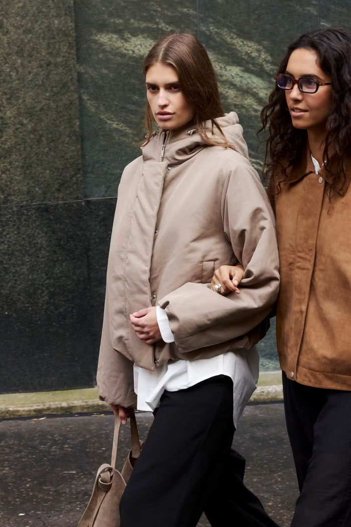 Jas Alicie Hooded - desert taupe