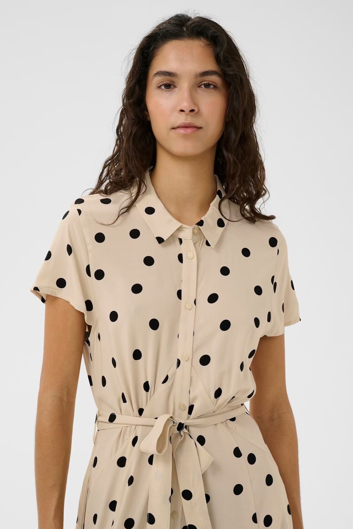 jurk Arjana Maxi - oatmeal wit black dots