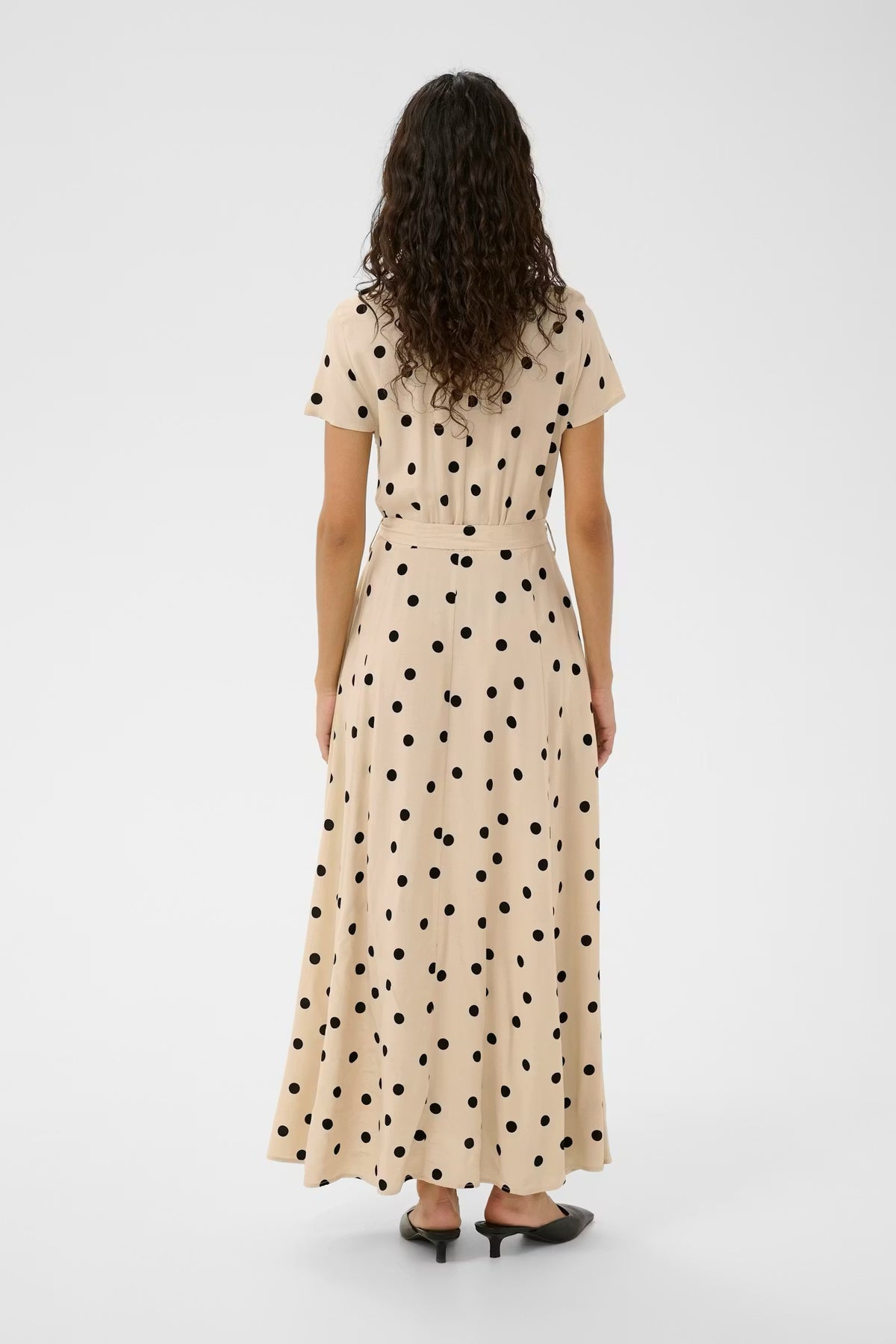 jurk Arjana Maxi - oatmeal wit black dots