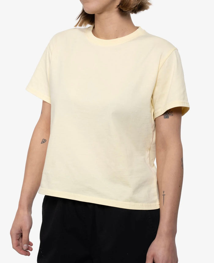 T-shirt Organic Boxy Crop - soft yellow