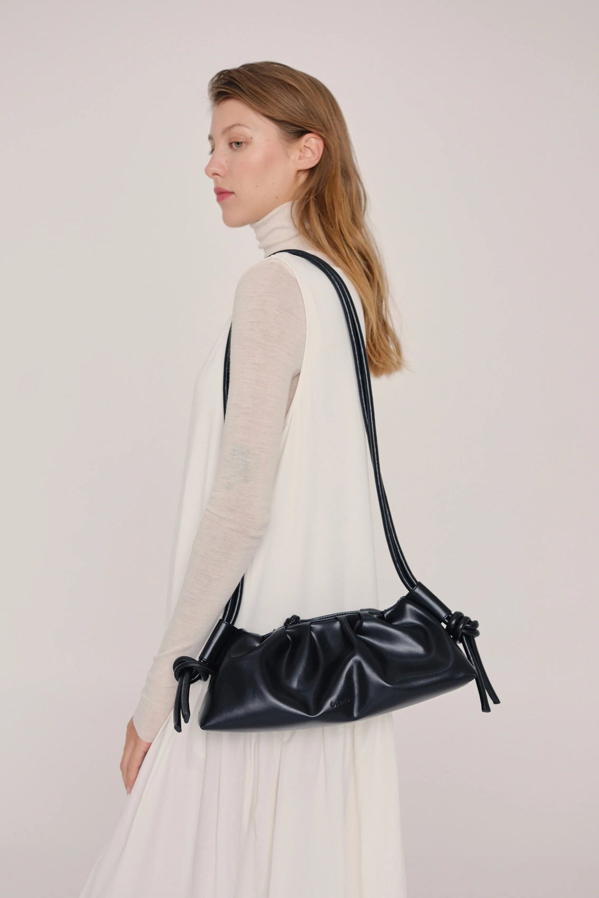 Dumpling Vegan Leather Bag - black