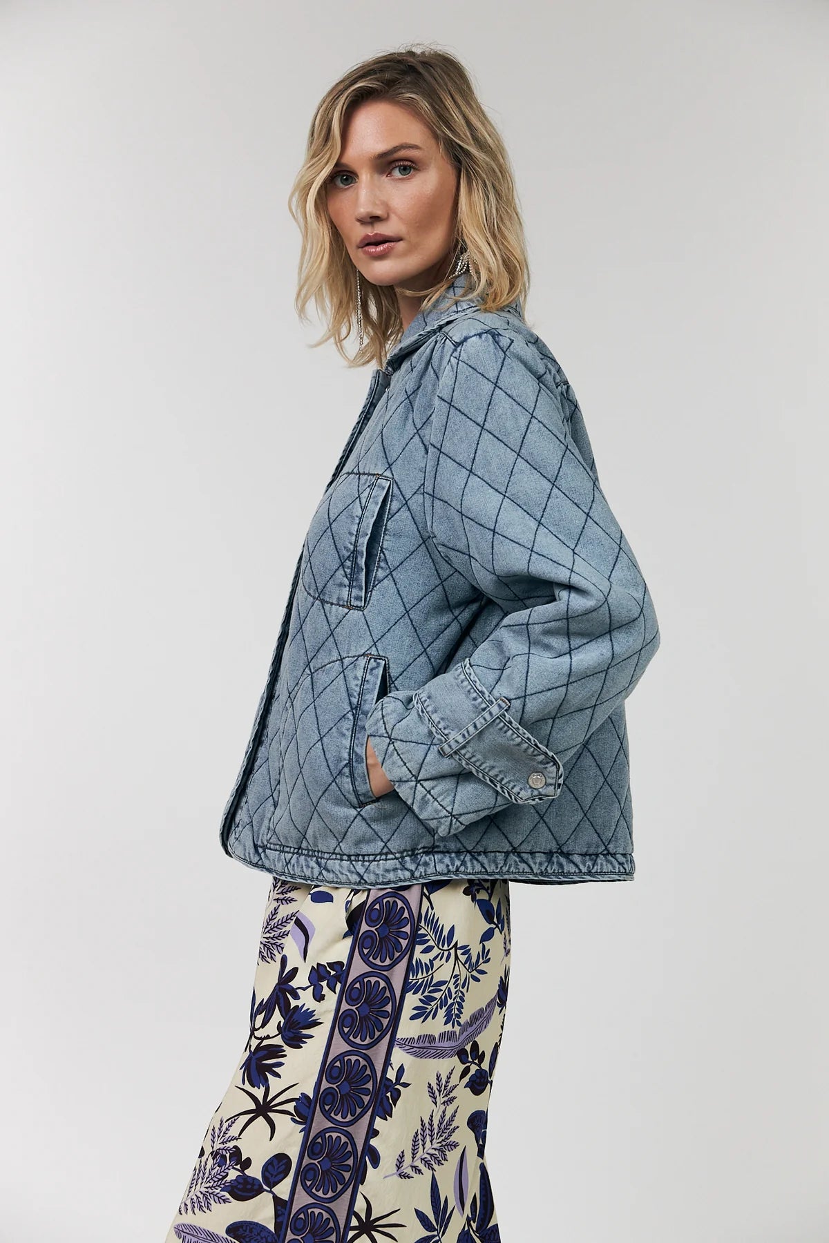 Jas Viola Quilted - washed denim