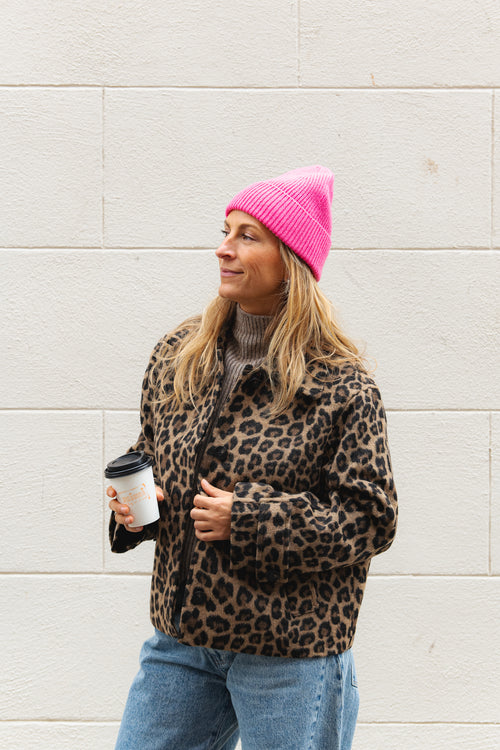 Jas Leony Akeleje - Leopard Jaquard