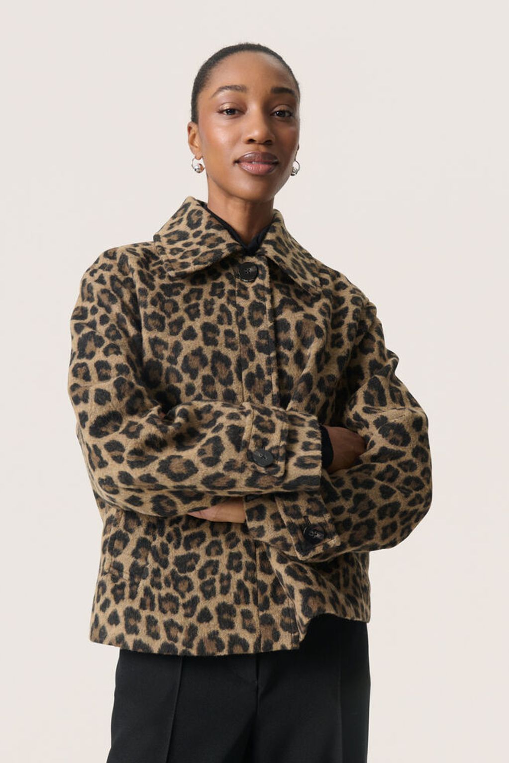 Jas Leony Akeleje - Leopard Jaquard
